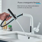 Torneira, com Misturador e Pulverizador para pia com agua quente e fria - Possui display digital